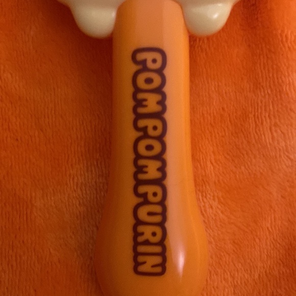 Sanrio pompompurin hair brush - Picture 3 of 11